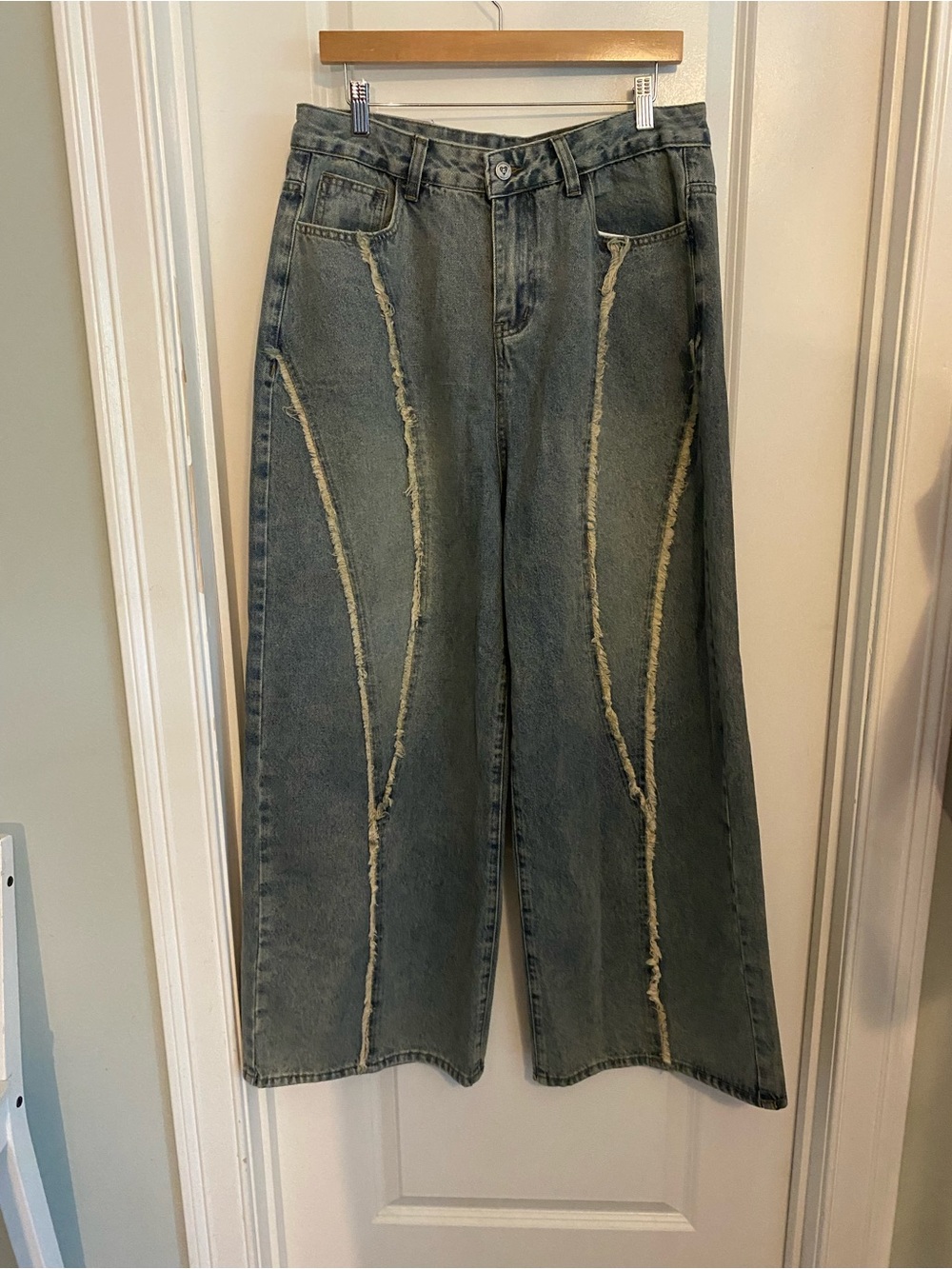 NWT Aelfric Eden Baggy Fringe Jeans